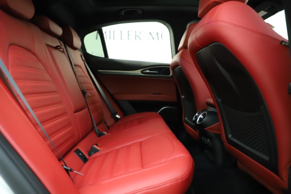 New 2020 Alfa Romeo Stelvio Ti Sport Q4 for sale Sold at Bentley Greenwich in Greenwich CT 06830 27