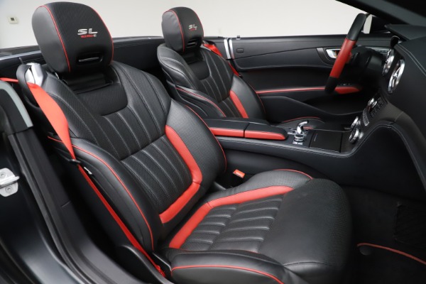 Used 2016 Mercedes-Benz SL-Class SL 550 for sale Sold at Bentley Greenwich in Greenwich CT 06830 24