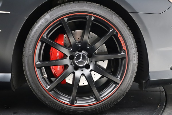 Used 2016 Mercedes-Benz SL-Class SL 550 for sale Sold at Bentley Greenwich in Greenwich CT 06830 27