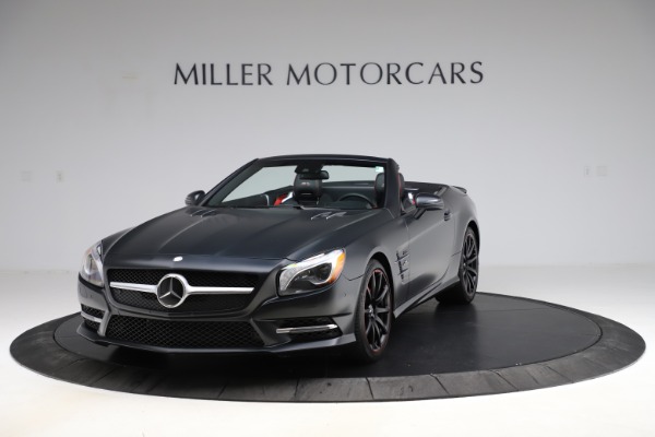 Used 2016 Mercedes-Benz SL-Class SL 550 for sale Sold at Bentley Greenwich in Greenwich CT 06830 1