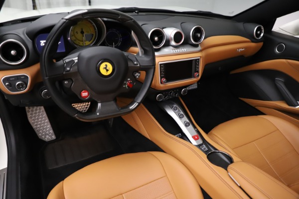 Used 2018 Ferrari California T for sale Sold at Bentley Greenwich in Greenwich CT 06830 17