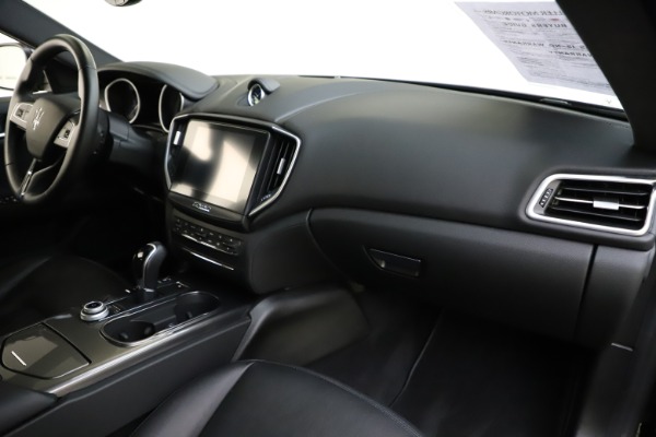 Used 2017 Maserati Ghibli S Q4 for sale $41,900 at Bentley Greenwich in Greenwich CT 06830 24