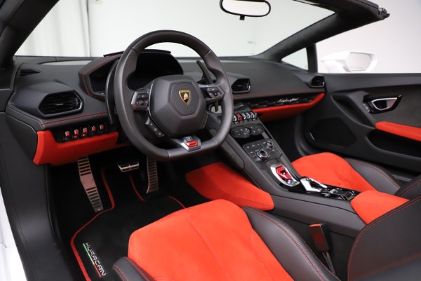 Used 2016 Lamborghini Huracan LP 610-4 Spyder for sale Sold at Bentley Greenwich in Greenwich CT 06830 20