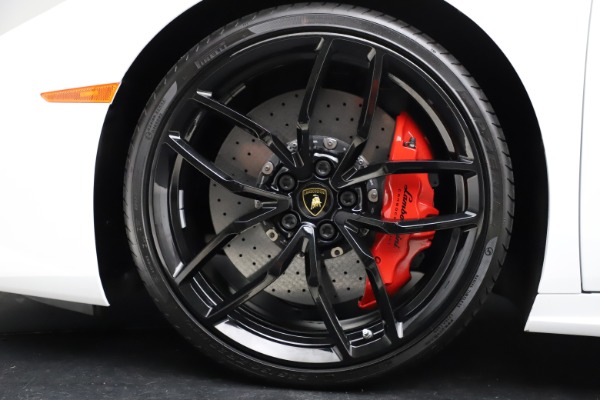 Used 2016 Lamborghini Huracan LP 610-4 Spyder for sale Sold at Bentley Greenwich in Greenwich CT 06830 28
