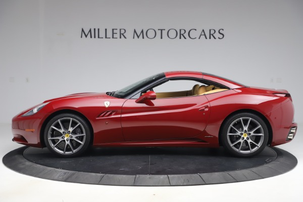 Used 2014 Ferrari California 30 for sale Sold at Bentley Greenwich in Greenwich CT 06830 14