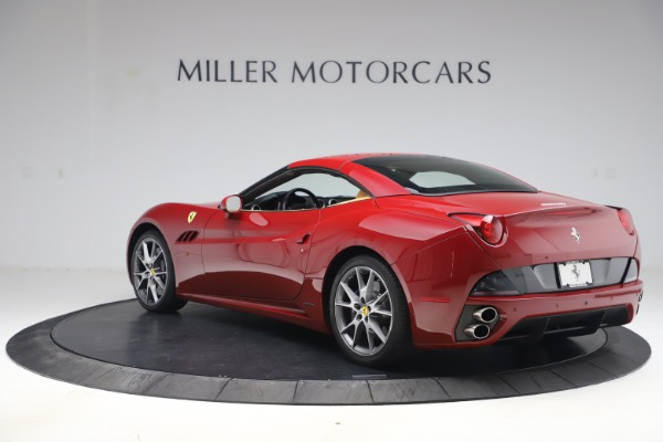 Used 2014 Ferrari California 30 for sale Sold at Bentley Greenwich in Greenwich CT 06830 15
