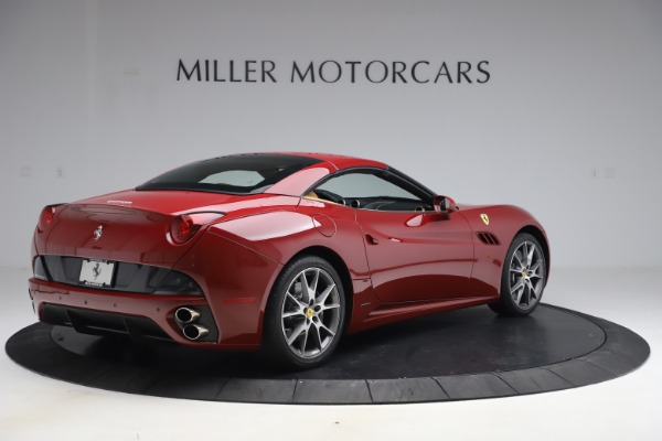 Used 2014 Ferrari California 30 for sale Sold at Bentley Greenwich in Greenwich CT 06830 16