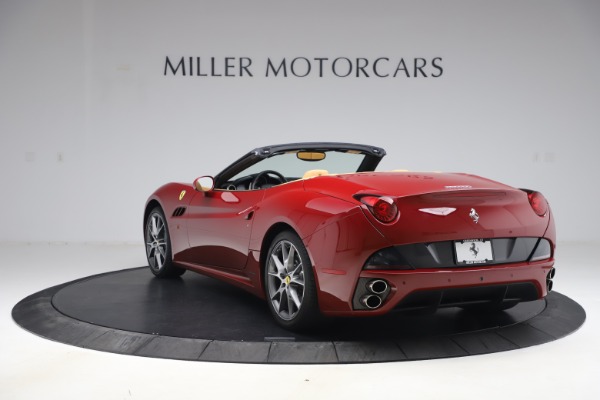 Used 2014 Ferrari California 30 for sale Sold at Bentley Greenwich in Greenwich CT 06830 5