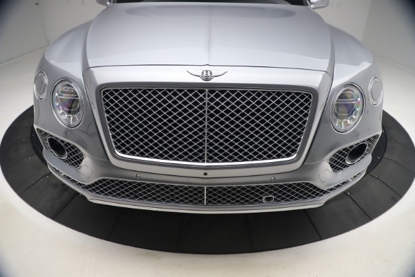 Used 2018 Bentley Bentayga W12 Signature for sale Sold at Bentley Greenwich in Greenwich CT 06830 14
