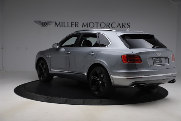 Used 2018 Bentley Bentayga W12 Signature for sale Sold at Bentley Greenwich in Greenwich CT 06830 5