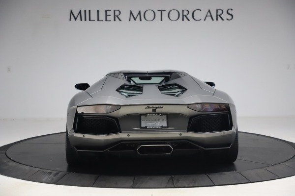 Used 2015 Lamborghini Aventador Roadster LP 700-4 for sale Sold at Bentley Greenwich in Greenwich CT 06830 16
