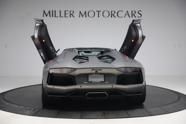 Used 2015 Lamborghini Aventador Roadster LP 700-4 for sale Sold at Bentley Greenwich in Greenwich CT 06830 7