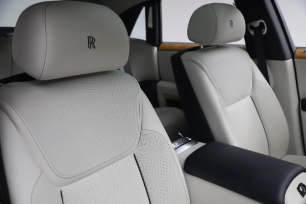 Used 2018 Rolls-Royce Ghost for sale Sold at Bentley Greenwich in Greenwich CT 06830 15