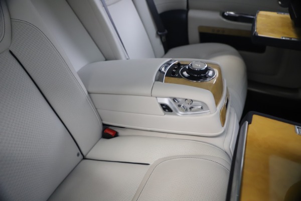 Used 2018 Rolls-Royce Ghost for sale Sold at Bentley Greenwich in Greenwich CT 06830 24