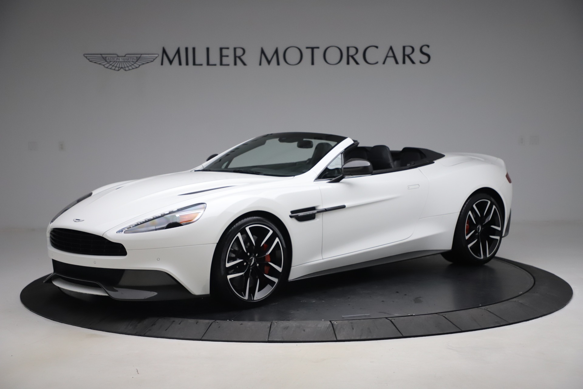 Used 2015 Aston Martin Vanquish Volante for sale Sold at Bentley Greenwich in Greenwich CT 06830 1