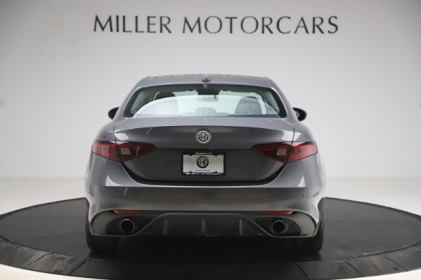 Used 2017 Alfa Romeo Giulia Ti Sport for sale Sold at Bentley Greenwich in Greenwich CT 06830 7