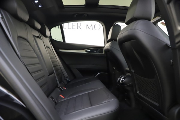New 2020 Alfa Romeo Stelvio Ti Sport Q4 for sale Sold at Bentley Greenwich in Greenwich CT 06830 25