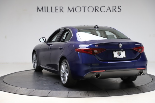 New 2021 Alfa Romeo Giulia Q4 for sale Sold at Bentley Greenwich in Greenwich CT 06830 5