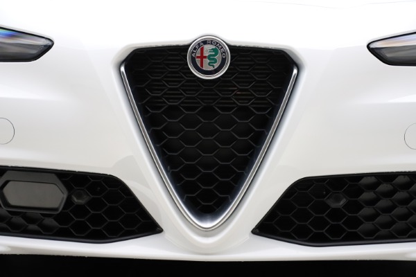 New 2021 Alfa Romeo Giulia Q4 for sale Sold at Bentley Greenwich in Greenwich CT 06830 12