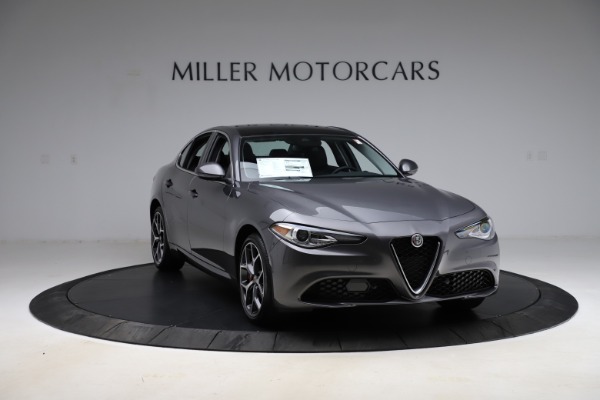 New 2021 Alfa Romeo Giulia Ti Q4 for sale Sold at Bentley Greenwich in Greenwich CT 06830 10