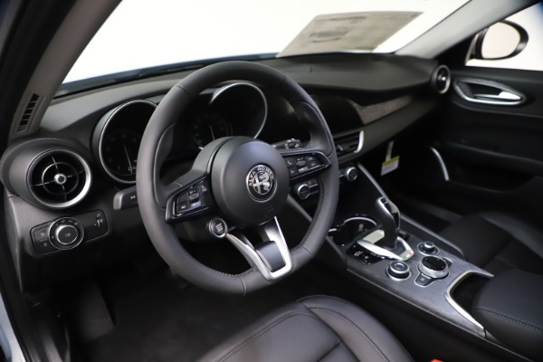 New 2021 Alfa Romeo Giulia Q4 for sale Sold at Bentley Greenwich in Greenwich CT 06830 13