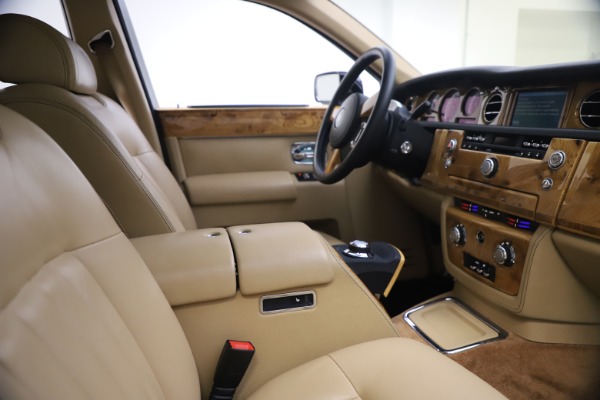 Used 2006 Rolls-Royce Phantom for sale Sold at Bentley Greenwich in Greenwich CT 06830 21