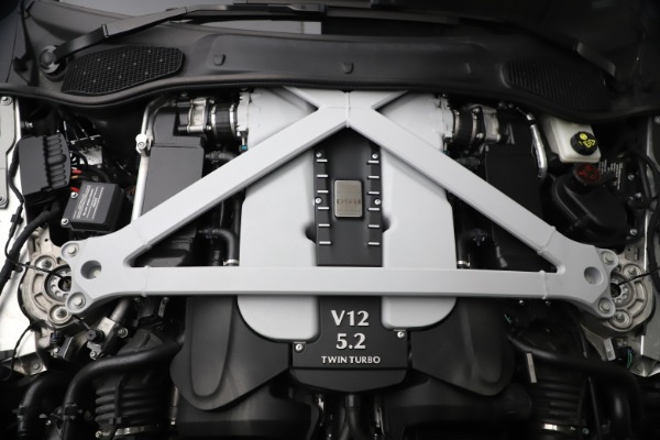 Used 2017 Aston Martin DB11 V12 Coupe for sale $134,900 at Bentley Greenwich in Greenwich CT 06830 28