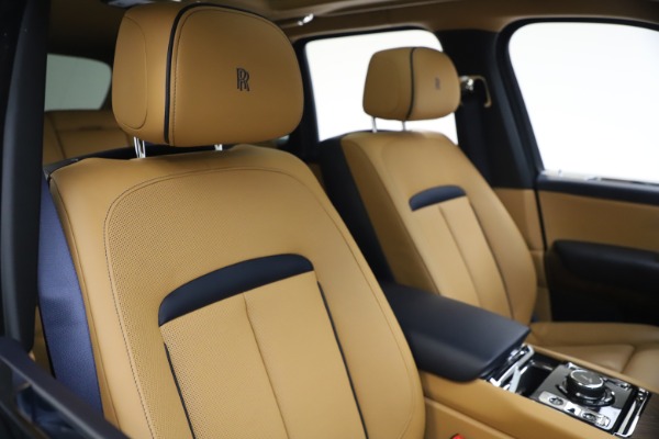 Used 2019 Rolls-Royce Cullinan for sale Sold at Bentley Greenwich in Greenwich CT 06830 15