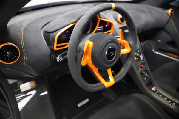 Used 2016 McLaren 688 MSO HS for sale $624,900 at Bentley Greenwich in Greenwich CT 06830 17