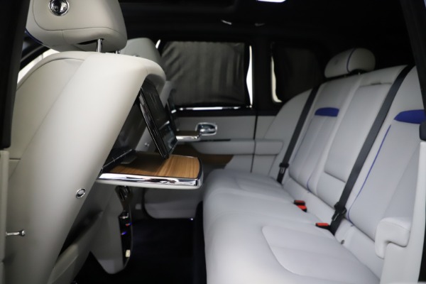 Used 2019 Rolls-Royce Cullinan for sale Sold at Bentley Greenwich in Greenwich CT 06830 27