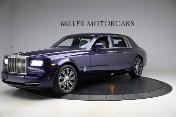Used 2016 Rolls-Royce Phantom EWB for sale Sold at Bentley Greenwich in Greenwich CT 06830 1