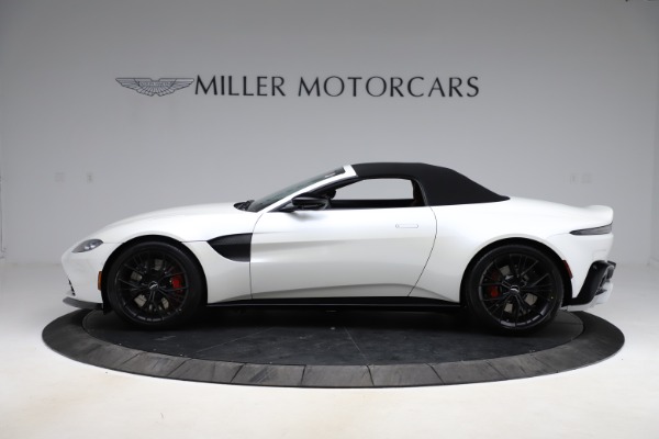 New 2021 Aston Martin Vantage Roadster for sale Sold at Bentley Greenwich in Greenwich CT 06830 22