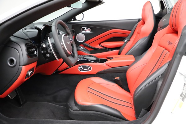 Used 2021 Aston Martin Vantage Roadster for sale Sold at Bentley Greenwich in Greenwich CT 06830 25