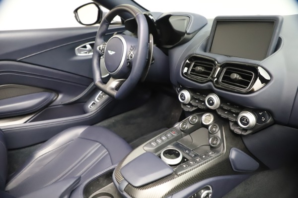 Used 2021 Aston Martin Vantage Roadster for sale $139,900 at Bentley Greenwich in Greenwich CT 06830 24