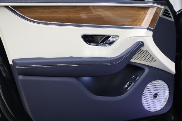New 2021 Bentley Flying Spur W12 for sale Sold at Bentley Greenwich in Greenwich CT 06830 17