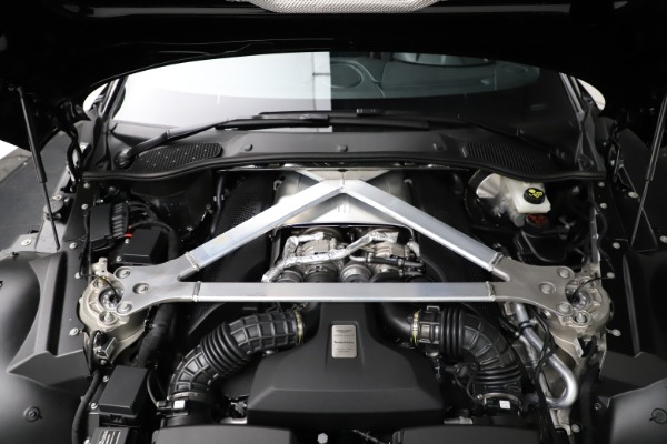 Used 2021 Aston Martin Vantage Roadster for sale Sold at Bentley Greenwich in Greenwich CT 06830 25