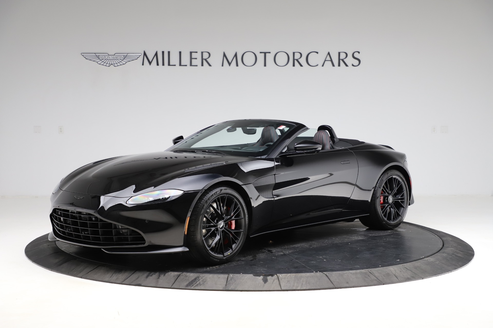 Used 2021 Aston Martin Vantage Roadster for sale Sold at Bentley Greenwich in Greenwich CT 06830 1