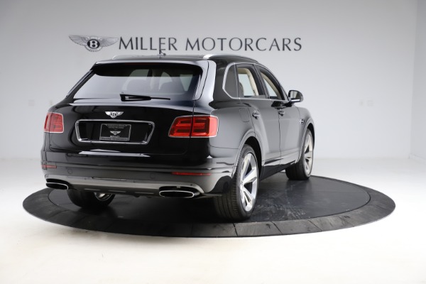 Used 2018 Bentley Bentayga W12 Signature for sale Sold at Bentley Greenwich in Greenwich CT 06830 7