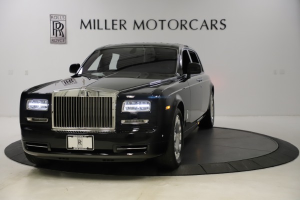 Used 2015 Rolls-Royce Phantom EWB for sale Sold at Bentley Greenwich in Greenwich CT 06830 1