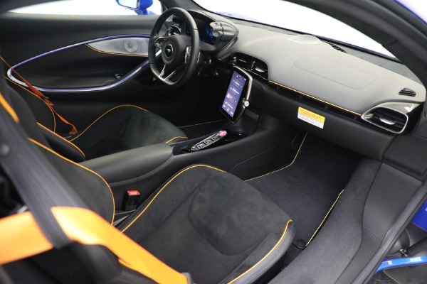 New 2023 McLaren Artura for sale $277,250 at Bentley Greenwich in Greenwich CT 06830 23