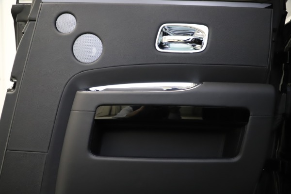 Used 2016 Rolls-Royce Ghost for sale $165,900 at Bentley Greenwich in Greenwich CT 06830 18