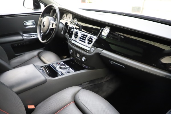 Used 2016 Rolls-Royce Ghost for sale $165,900 at Bentley Greenwich in Greenwich CT 06830 19