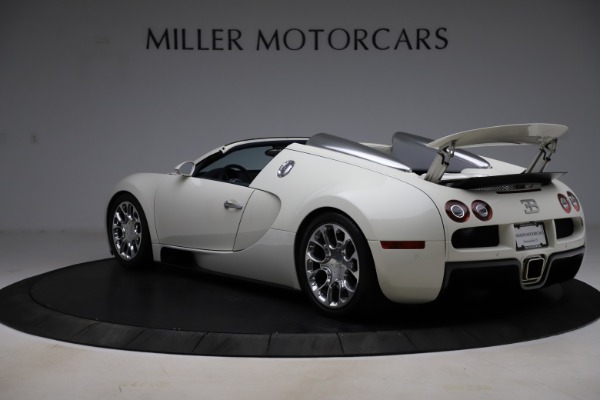 Used 2010 Bugatti Veyron 16.4 Grand Sport for sale Sold at Bentley Greenwich in Greenwich CT 06830 5