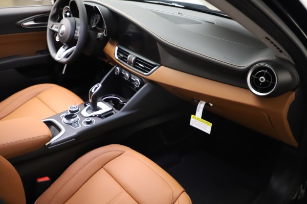 New 2021 Alfa Romeo Giulia Ti Q4 for sale Sold at Bentley Greenwich in Greenwich CT 06830 23