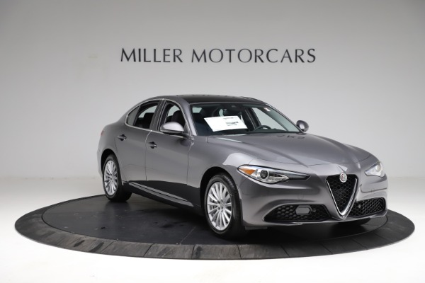 New 2021 Alfa Romeo Giulia Q4 for sale Sold at Bentley Greenwich in Greenwich CT 06830 11