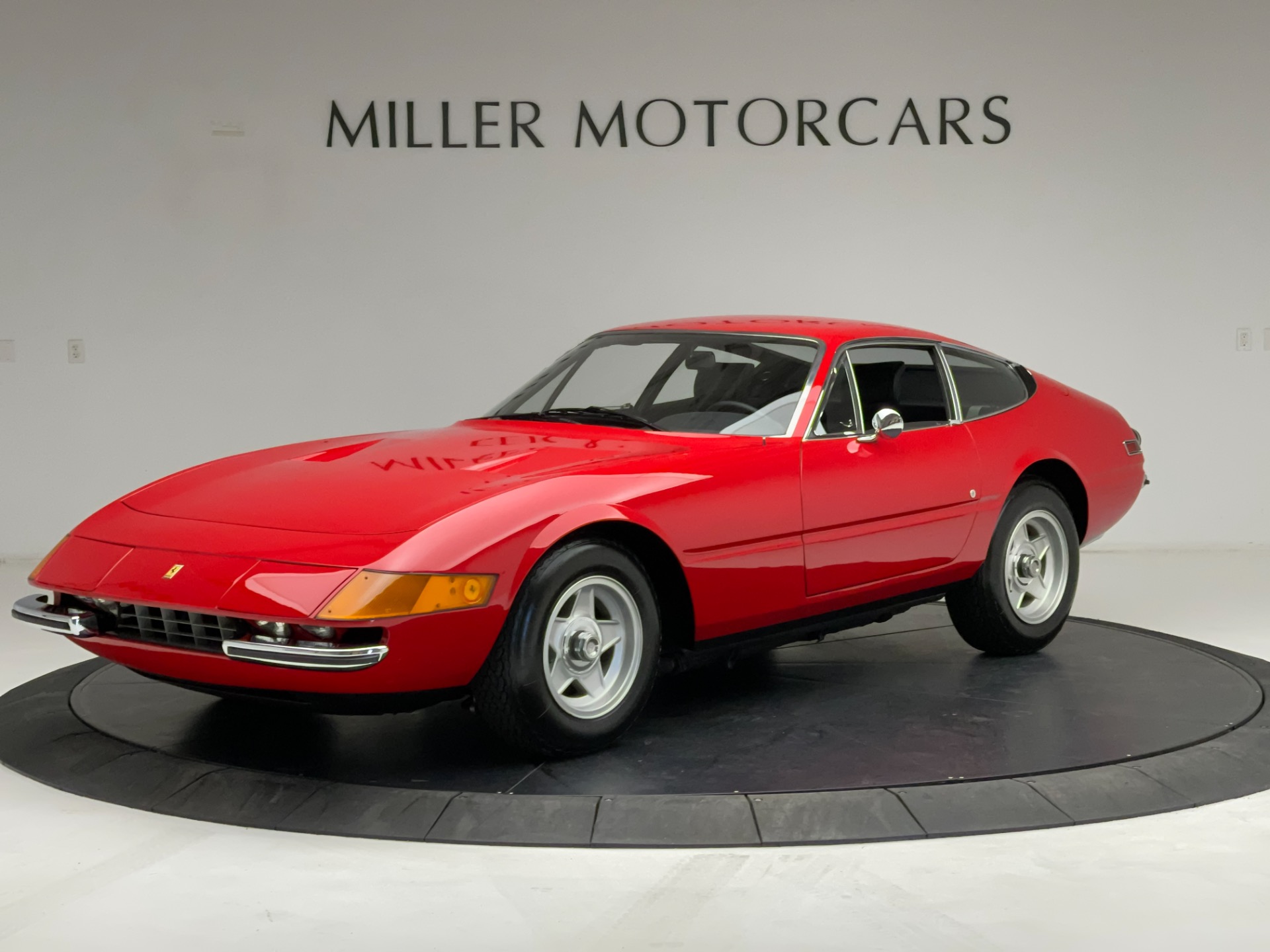 Used 1972 Ferrari 365 GTB/4 Daytona for sale Sold at Bentley Greenwich in Greenwich CT 06830 1