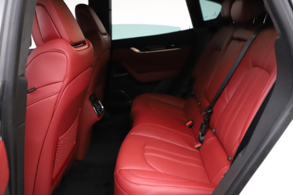 New 2021 Maserati Levante Q4 GranSport for sale Sold at Bentley Greenwich in Greenwich CT 06830 18