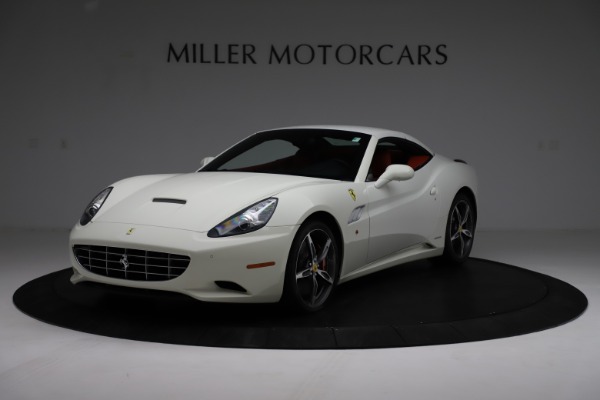Used 2014 Ferrari California 30 for sale Sold at Bentley Greenwich in Greenwich CT 06830 13