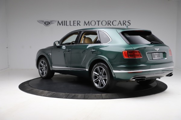 Used 2018 Bentley Bentayga W12 Signature Edition for sale Sold at Bentley Greenwich in Greenwich CT 06830 5