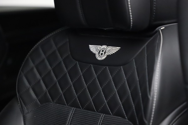 Used 2018 Bentley Bentayga W12 Signature for sale Sold at Bentley Greenwich in Greenwich CT 06830 21